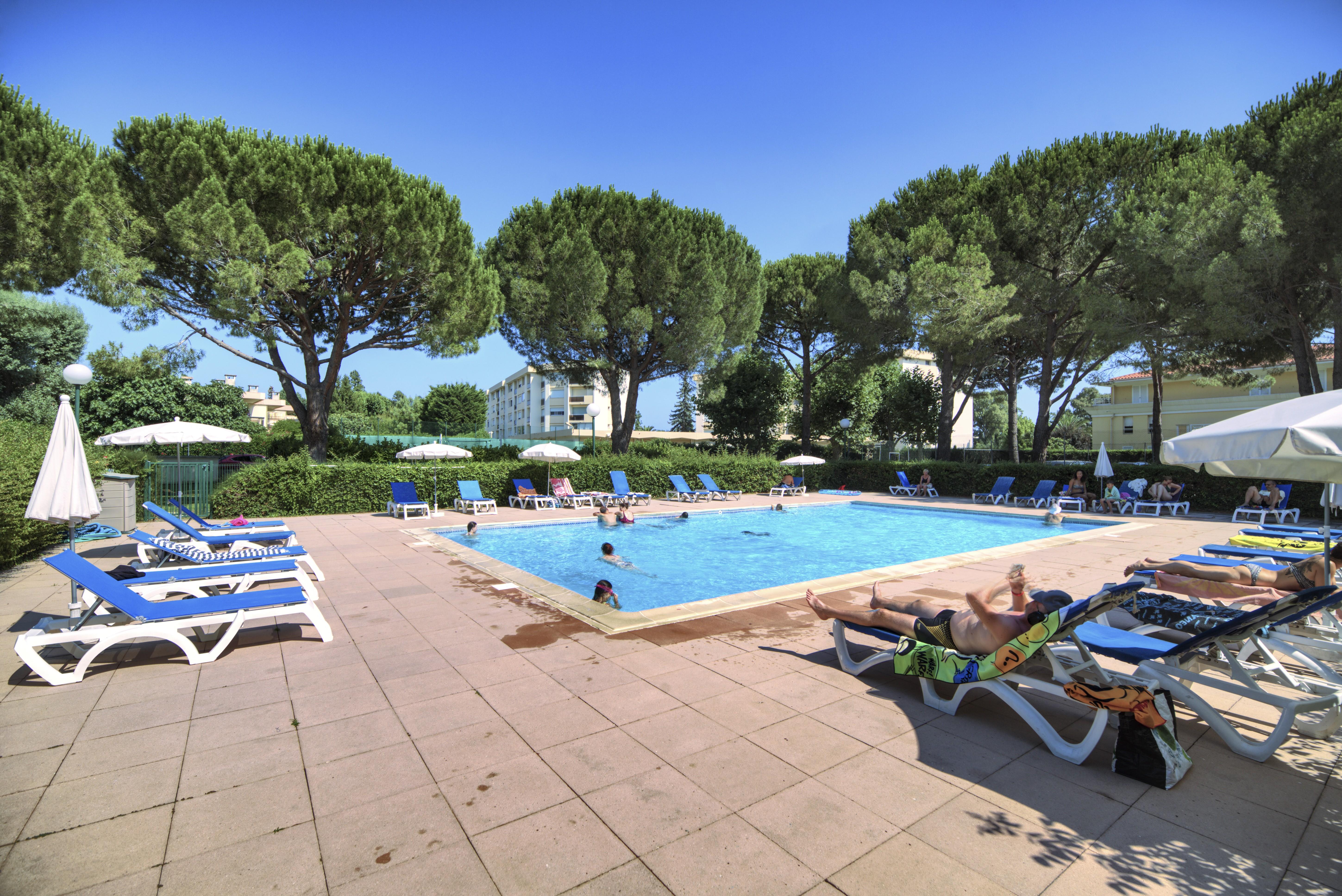 Résidence Pierre&Vacances Les Jardins Ombragés Mandelieu Esterno foto