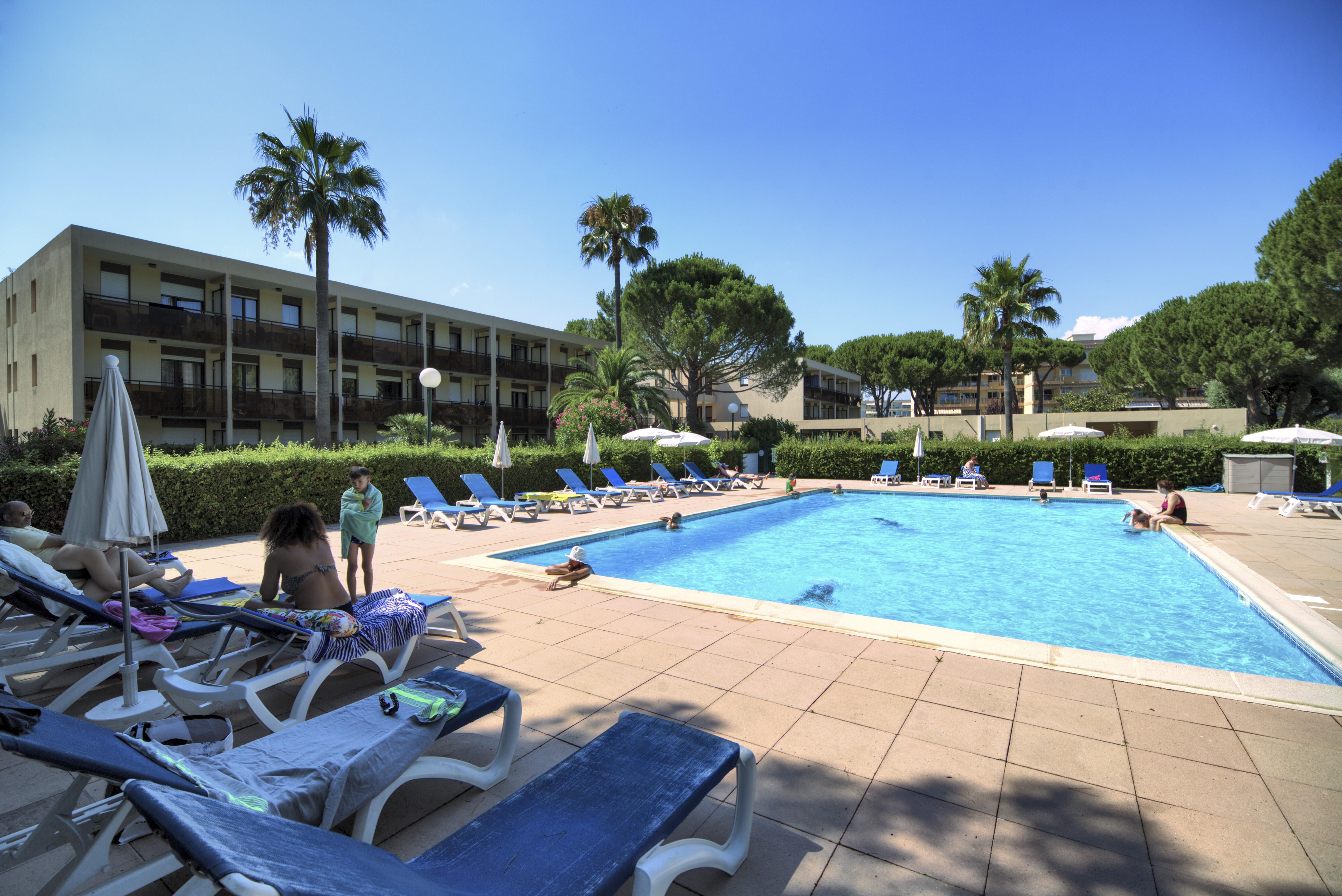 Résidence Pierre&Vacances Les Jardins Ombragés Mandelieu Esterno foto