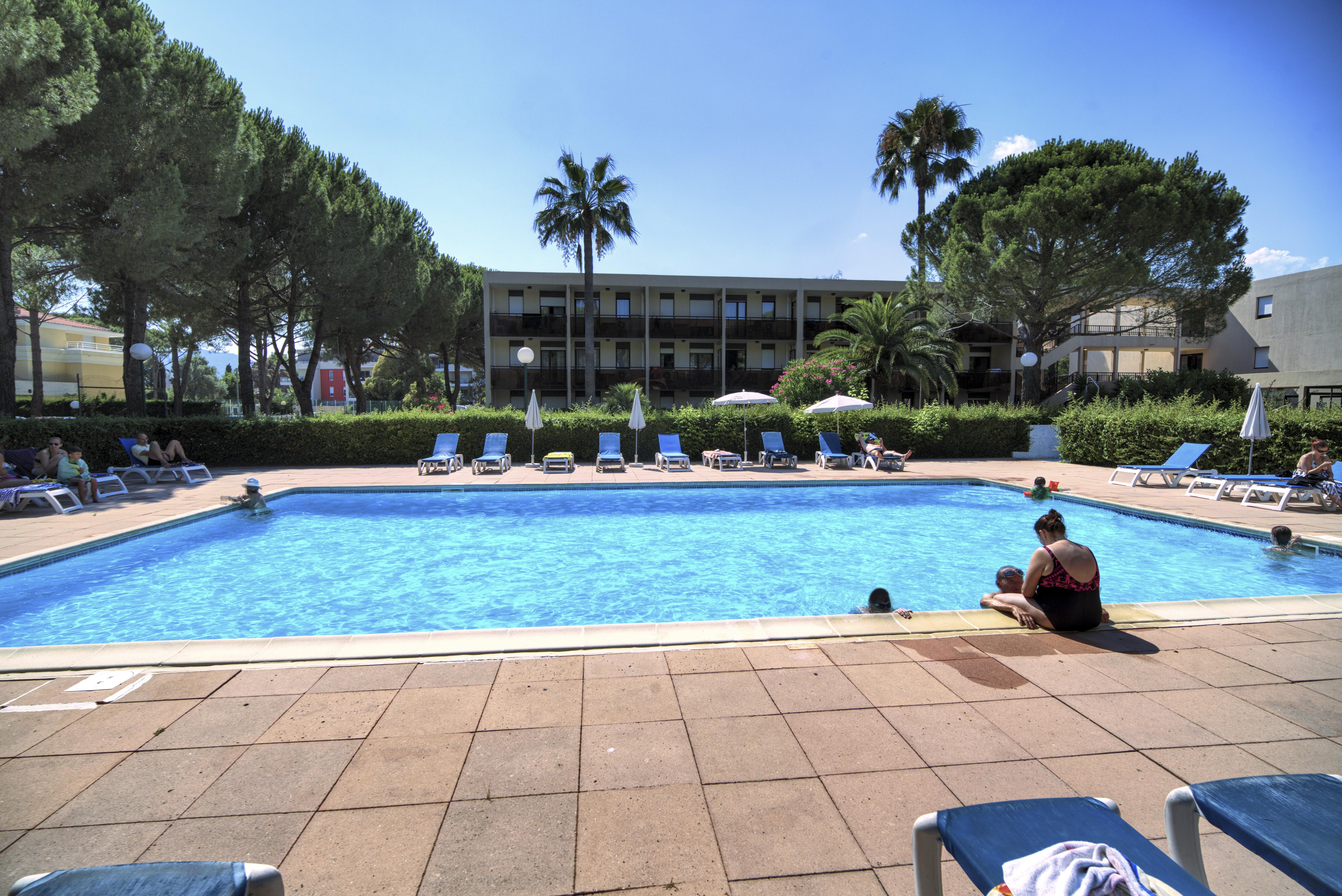 Résidence Pierre&Vacances Les Jardins Ombragés Mandelieu Esterno foto
