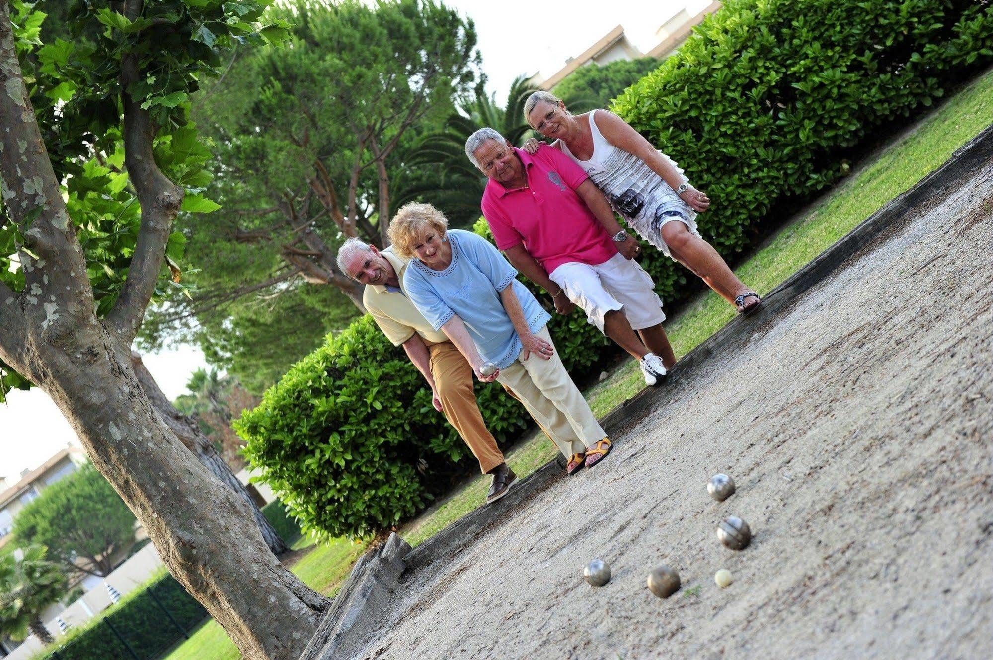 Résidence Pierre&Vacances Les Jardins Ombragés Mandelieu Esterno foto