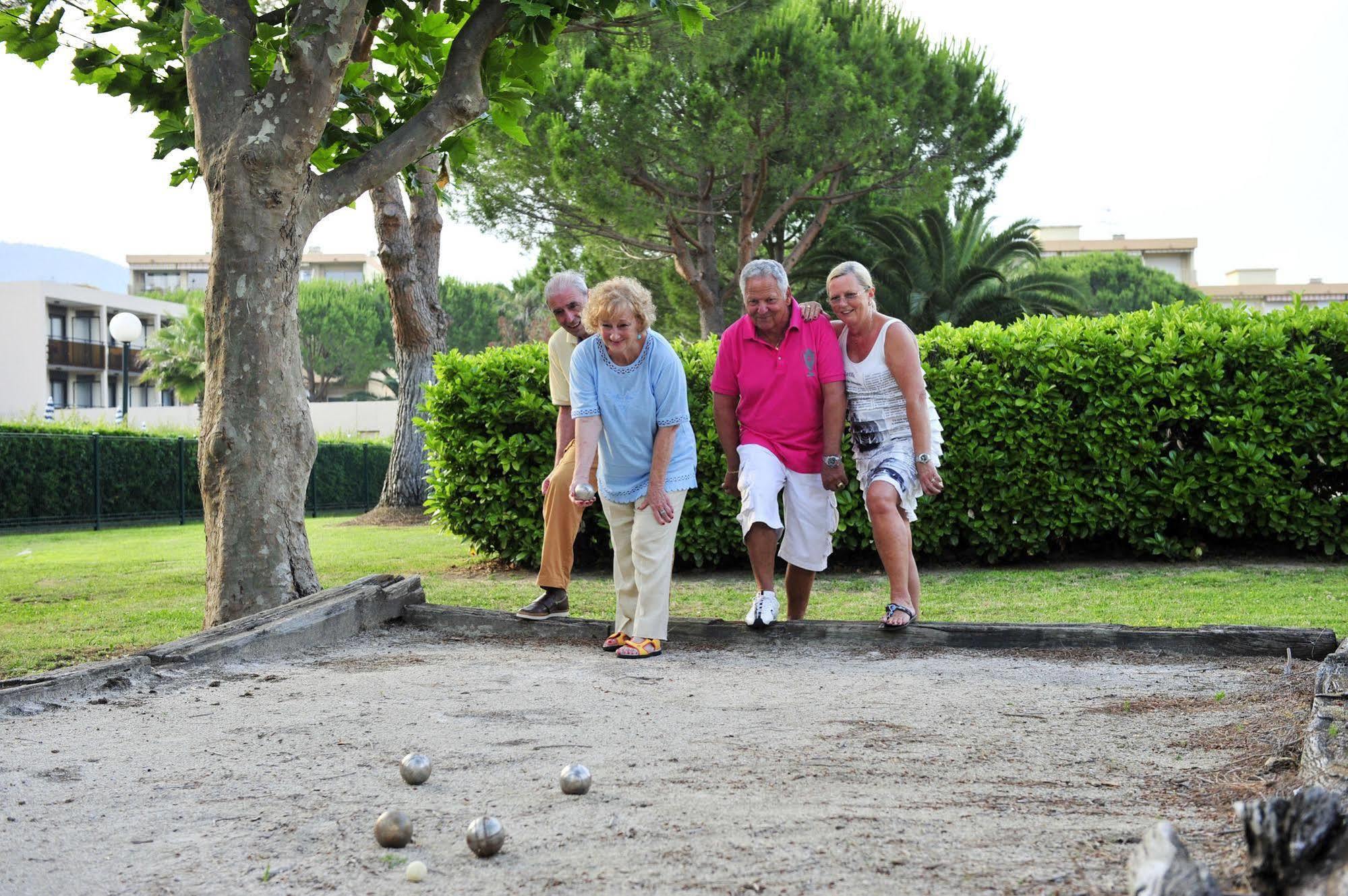 Résidence Pierre&Vacances Les Jardins Ombragés Mandelieu Esterno foto